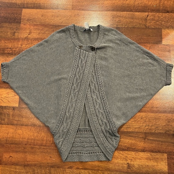 White House Black Market Gray Cashmere Blend
Dolman Sleeve Cardigan Size Medium - Picture 1 of 6